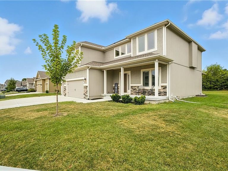 Listing photo 4