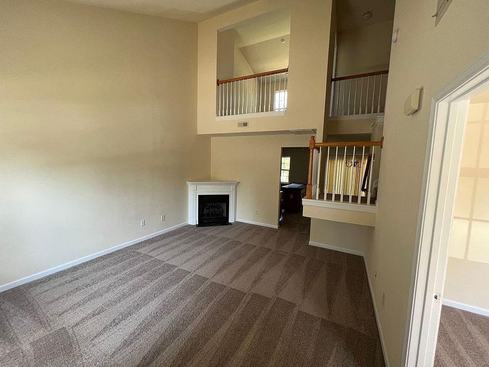 2nd image of 568 Greenway Dr