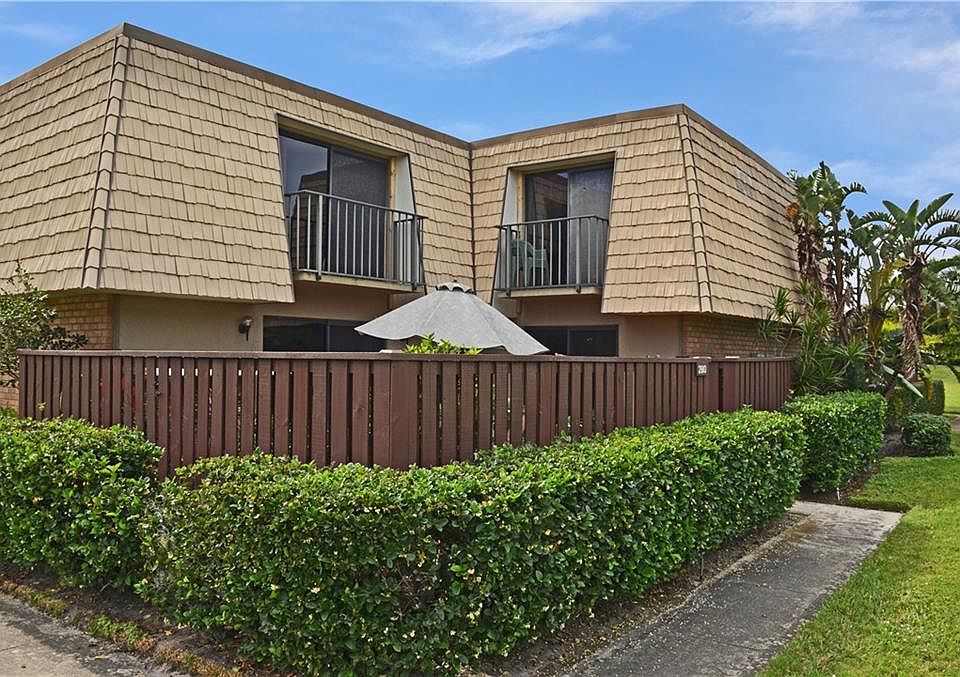 1st image of 2910 SW Sunset Trace Cir