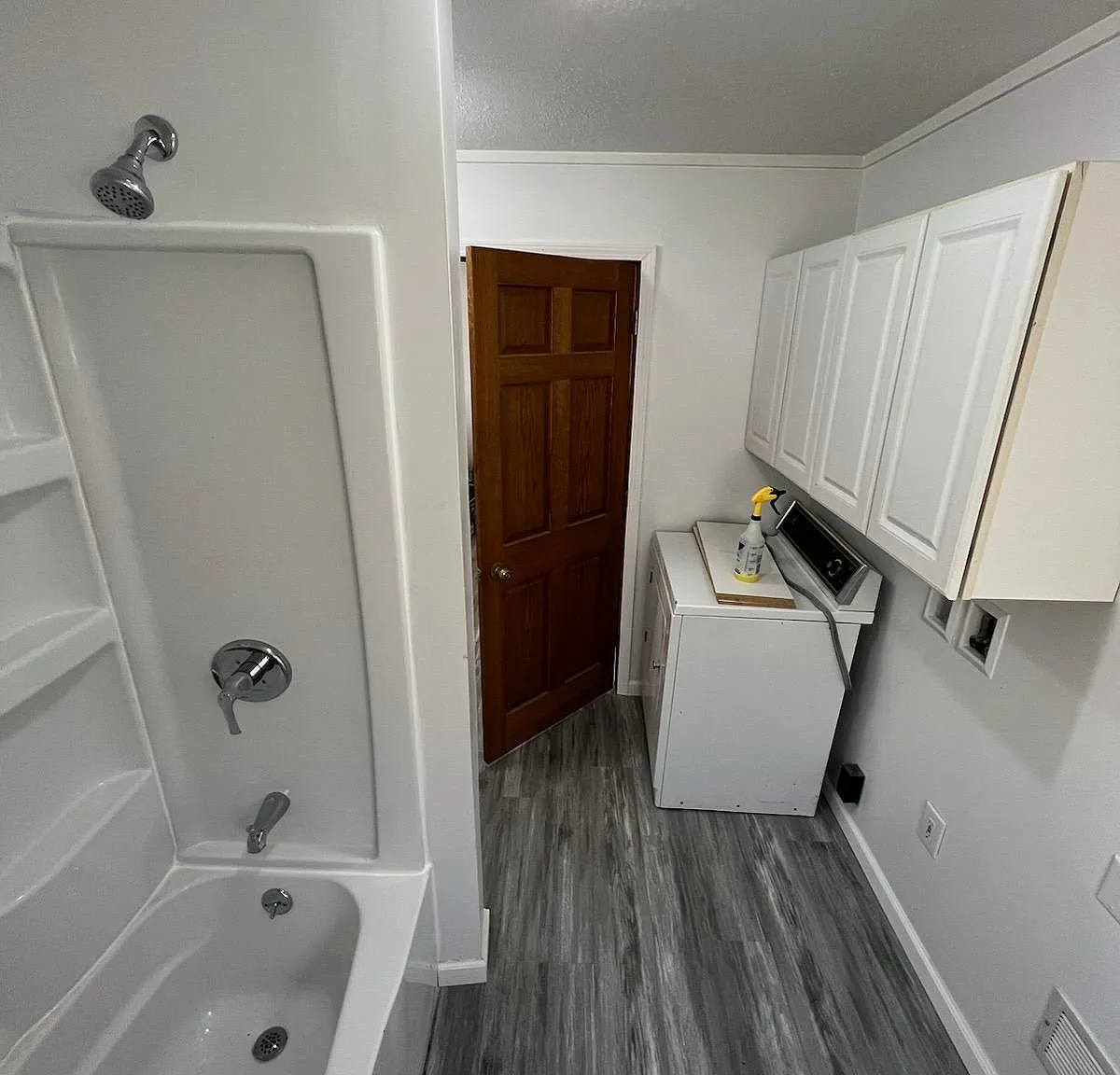3186 Orchardale St — Photo 2