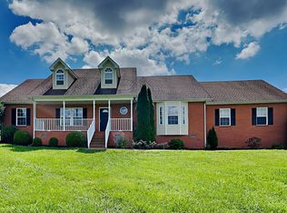 248 Bowling Branch Rd, Cottontown, TN 37048