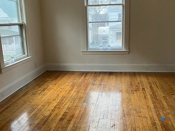 3rd image of 126 E Matson Ave