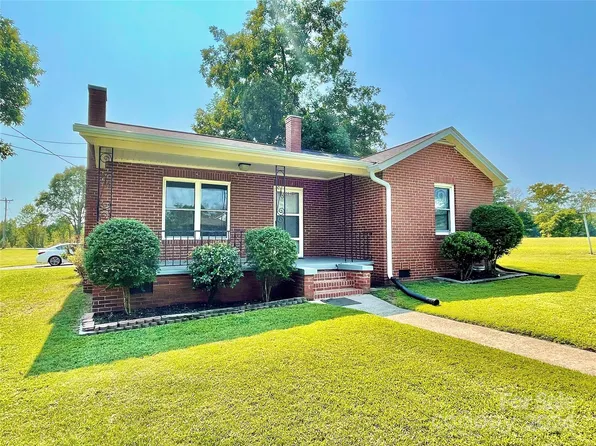 34004 Kingsley Dr, Albemarle, NC 28001