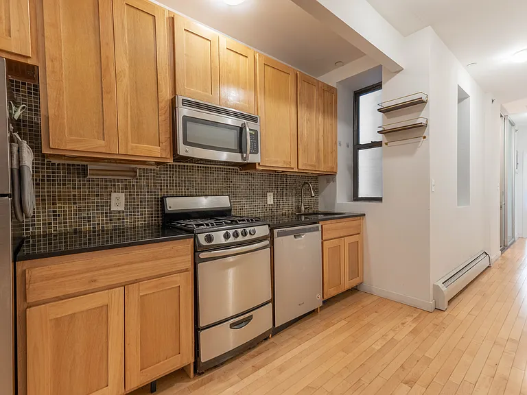 364 W 119th St #1B — Photo 4
