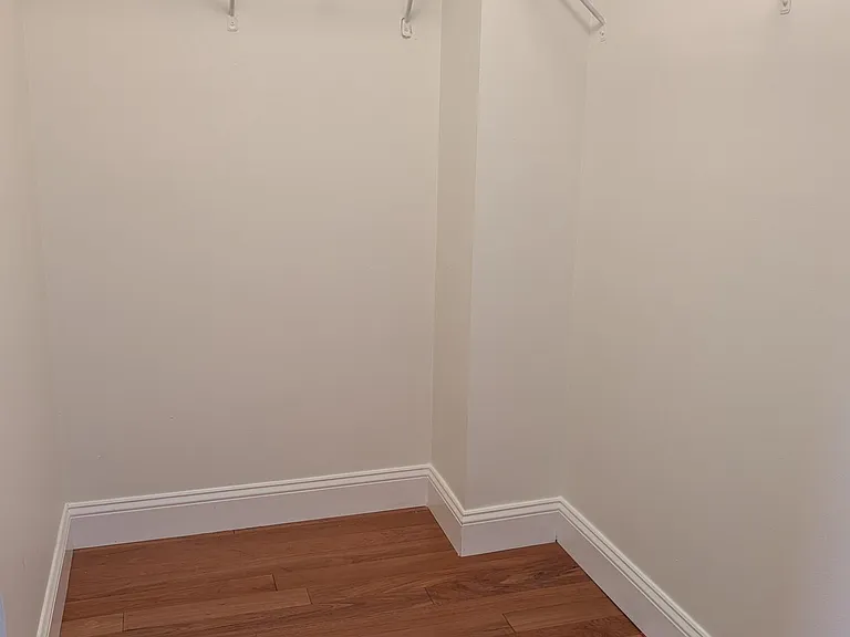 3210 Myrtlewood Cir E — Photo 9