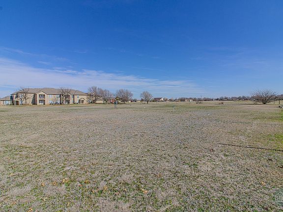 2nd image of 1719 Stadium Dr