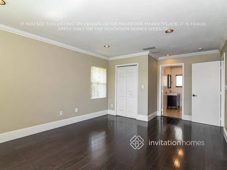 6731 SW 155th Ave — Photo 11