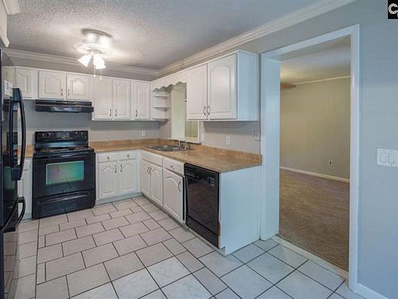 4th image of 98 Riverview Ct