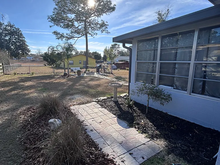 471 Spring Ln — Photo 12