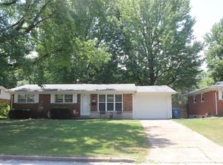 816 Teson Rd, Hazelwood, MO 63042