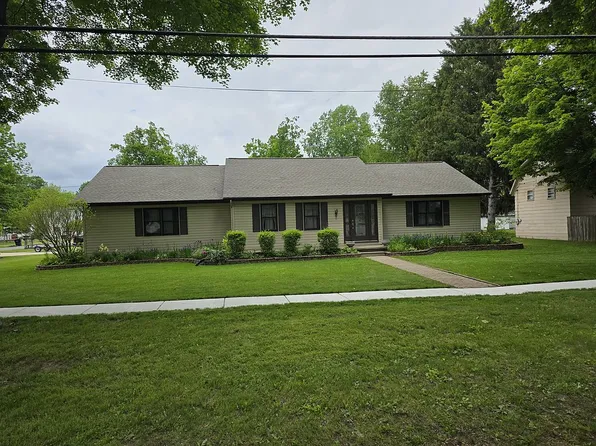 200 W Canal St, Tekonsha, MI 49092