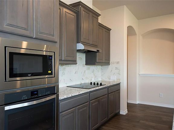 5th image of 1534 Grassy Meadows Dr