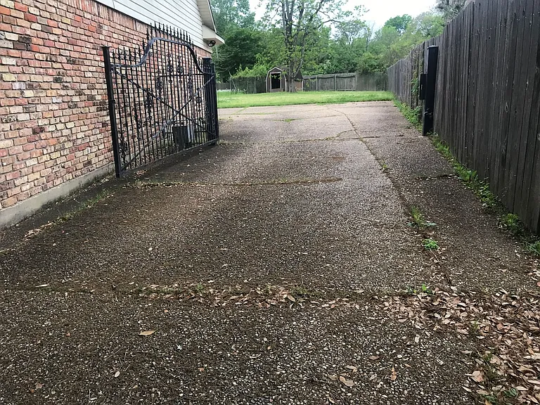10114 Village Green Dr — Photo 19