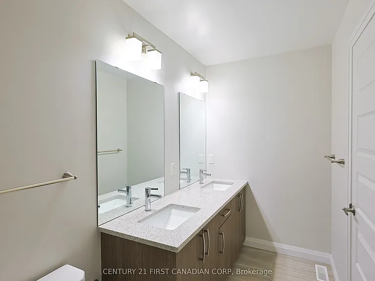827 Kleinburg Dr E — Photo 40
