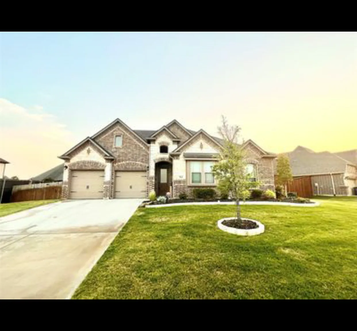 4 bed, 3121 sqft, $4,130 — Photo 1