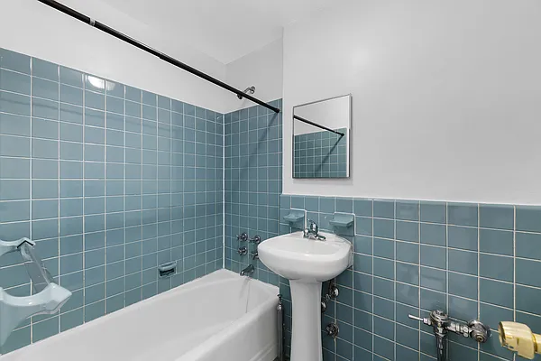 Rented by REAL New York | media 9