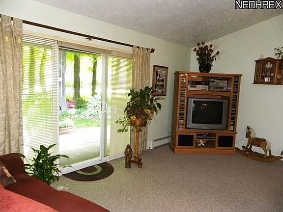 2nd image of 304 Parkway Blvd