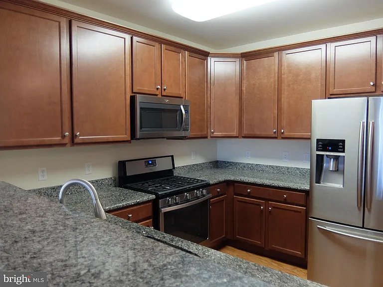 1132 Halifax Pl — Photo 42