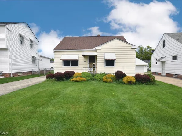 31921 Pendley Rd, Eastlake, OH 44095