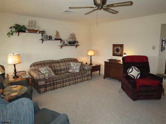 4th image of 3217 Bayland Dr