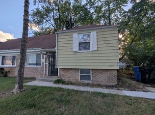 9814 S Oglesby Ave, Chicago, IL 60617
