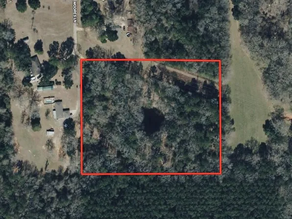 73 Moores Ln, Columbia, MS 39429
