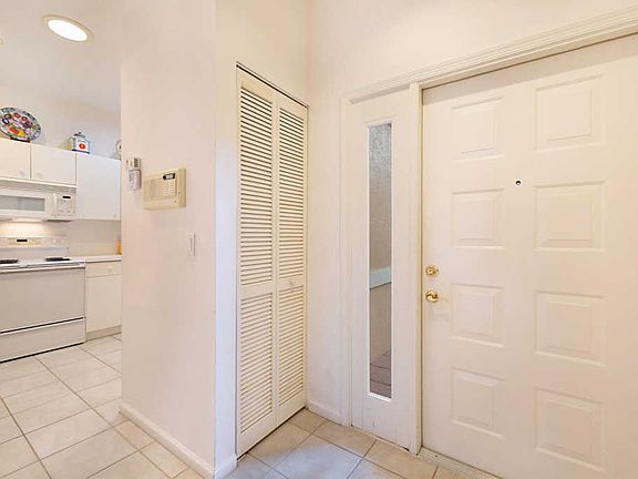 5th image of 10841 Royal Caribbean Cir