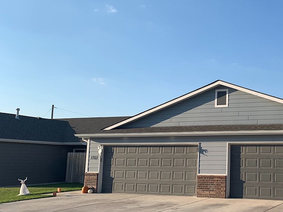 1st image of 1701-1703 E 69th Ct N