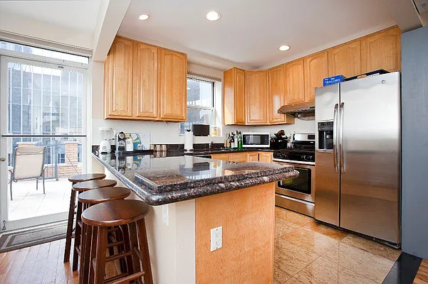 Rented by Jade Stone Real Estate Consulting | media 12