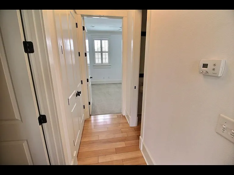 107 Butterfield St — Photo 7