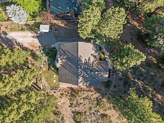 5th image of 305 Mountain View Rd