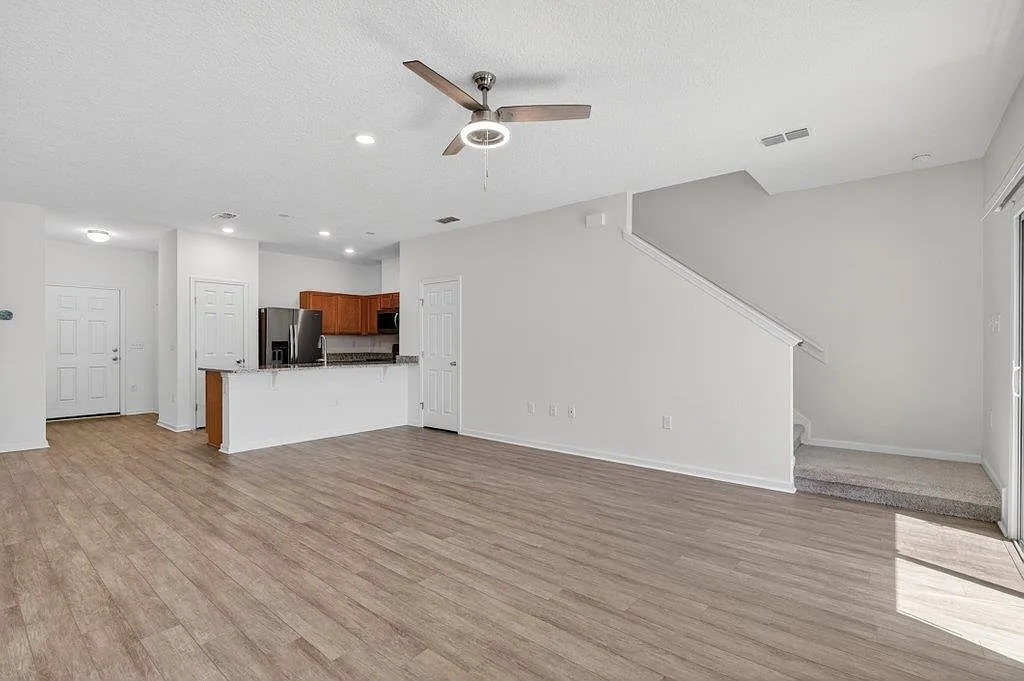 2 bed, 2.5 bath, 1259 sqft, $1,850 — Photo 1