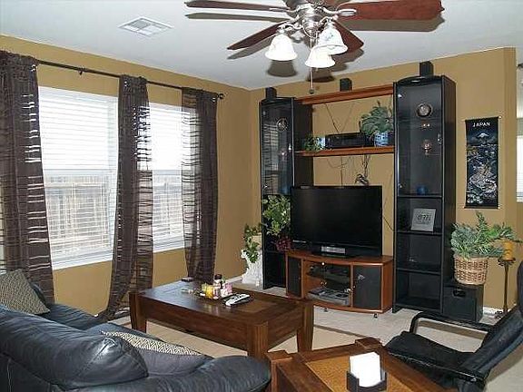 2nd image of 18221 Skysail Dr