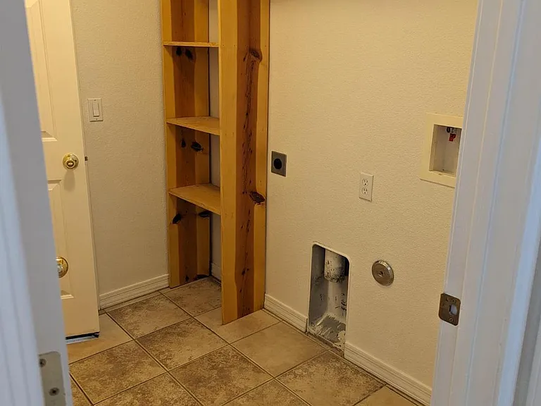 2565 Havasupai Blvd — Photo 17