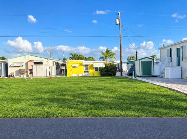 10315 CORTEZ RD W, #8-5TH 5TH STREET LOT 8, BRADENTON, FL 34210