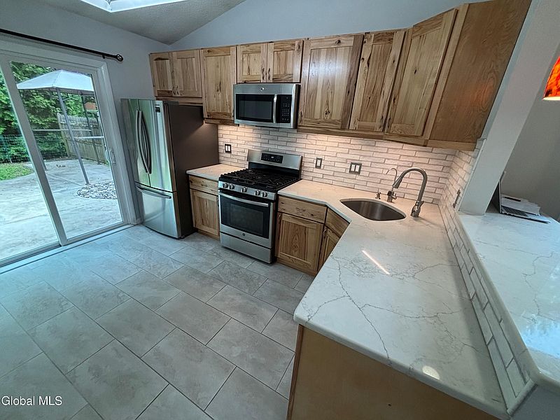 5th image of 21 Cobble Court