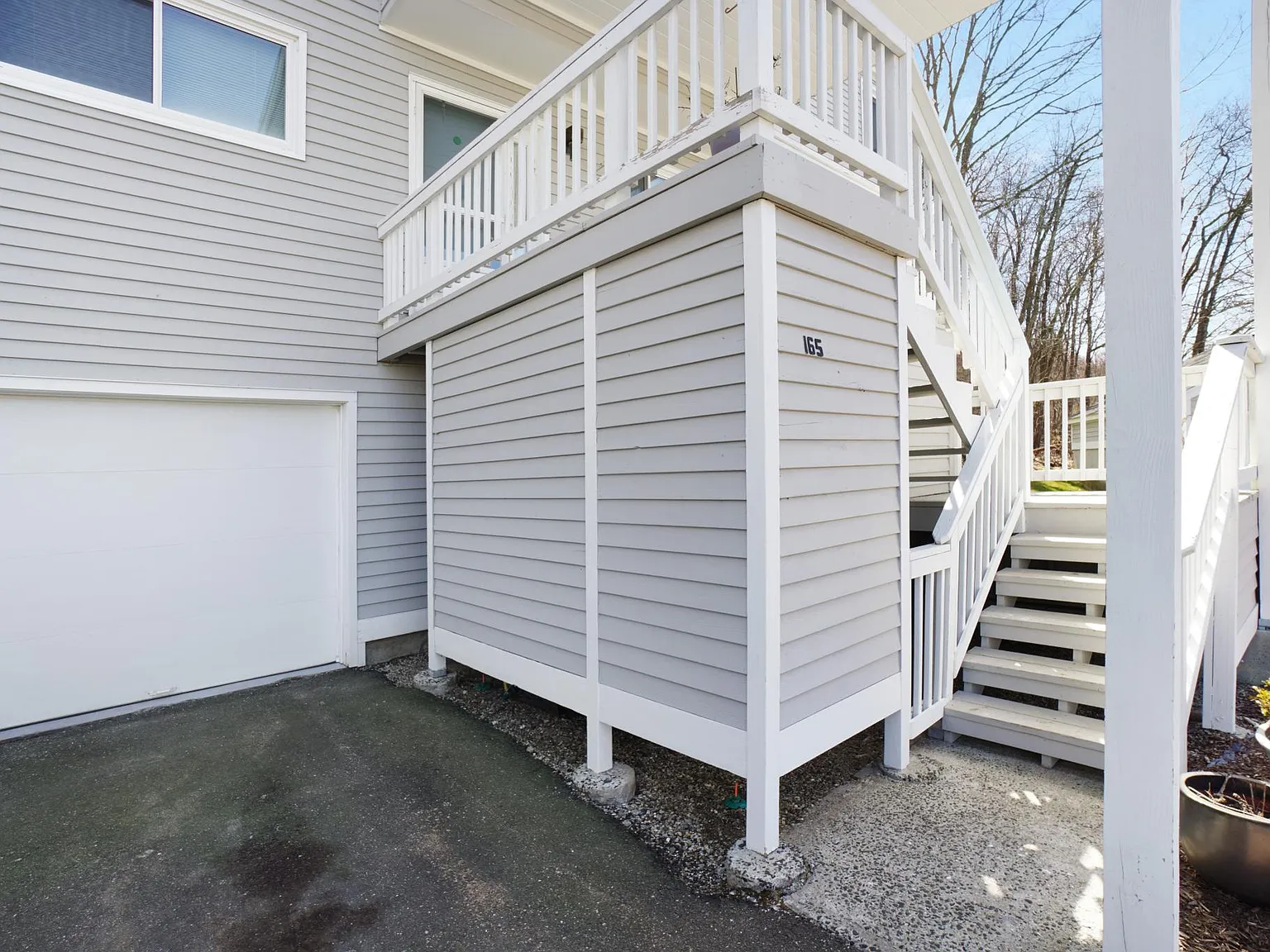 165 Pheasant Ln — Photo 2