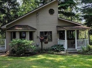 11421 Koth Dr, Linden, MI 48451