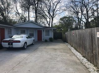 514 E 40th 1/2 St APT B, Houston, TX 77022