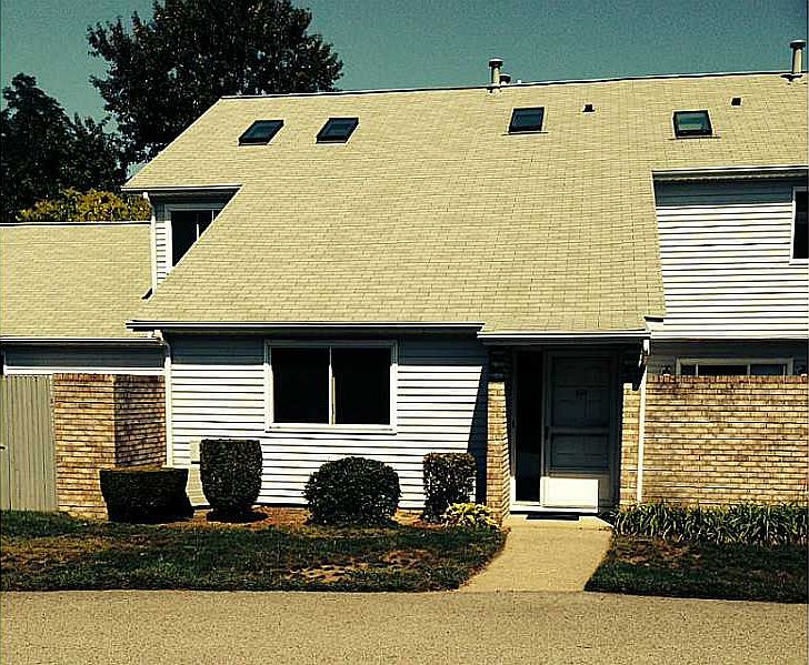 1st image of 1015 Williamsburg Cir