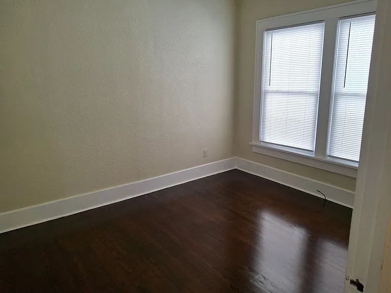 836 N Litchfield Ave — Photo 23
