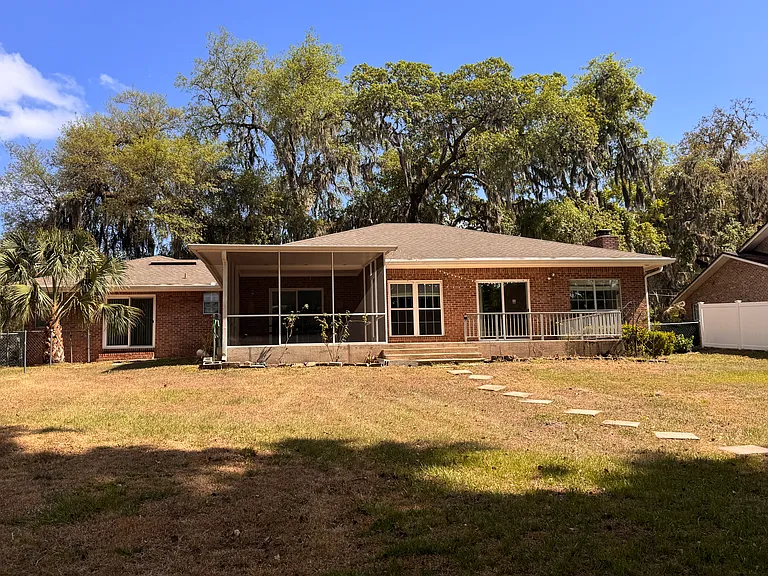 700 Governors Cir — Photo 5