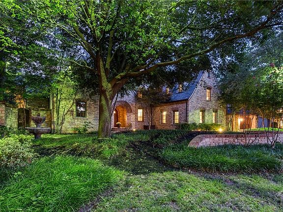 3rd image of 4502 Shadywood Ln
