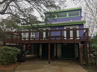 821 Forest Rd, Clear Lake Shores, TX 77565