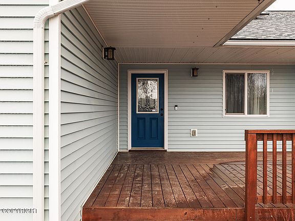 3rd image of 1181 W Jones Dr
