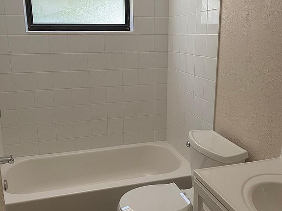 5th image of 12032 Grovewood Ave #A