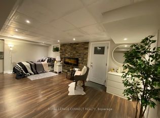 43 Tomlin Cres, Richmond Hill, ON L4C 7T1