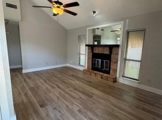 420 S Las Vegas Trl #420, Fort Worth, TX 76108