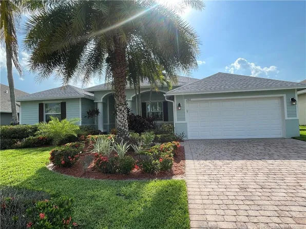 286 SW Vista Lake Dr, Port Saint Lucie, FL 34953