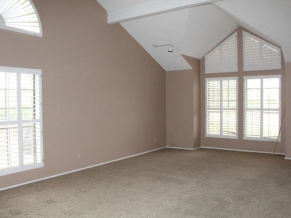 4th image of 16046 N 63rd St